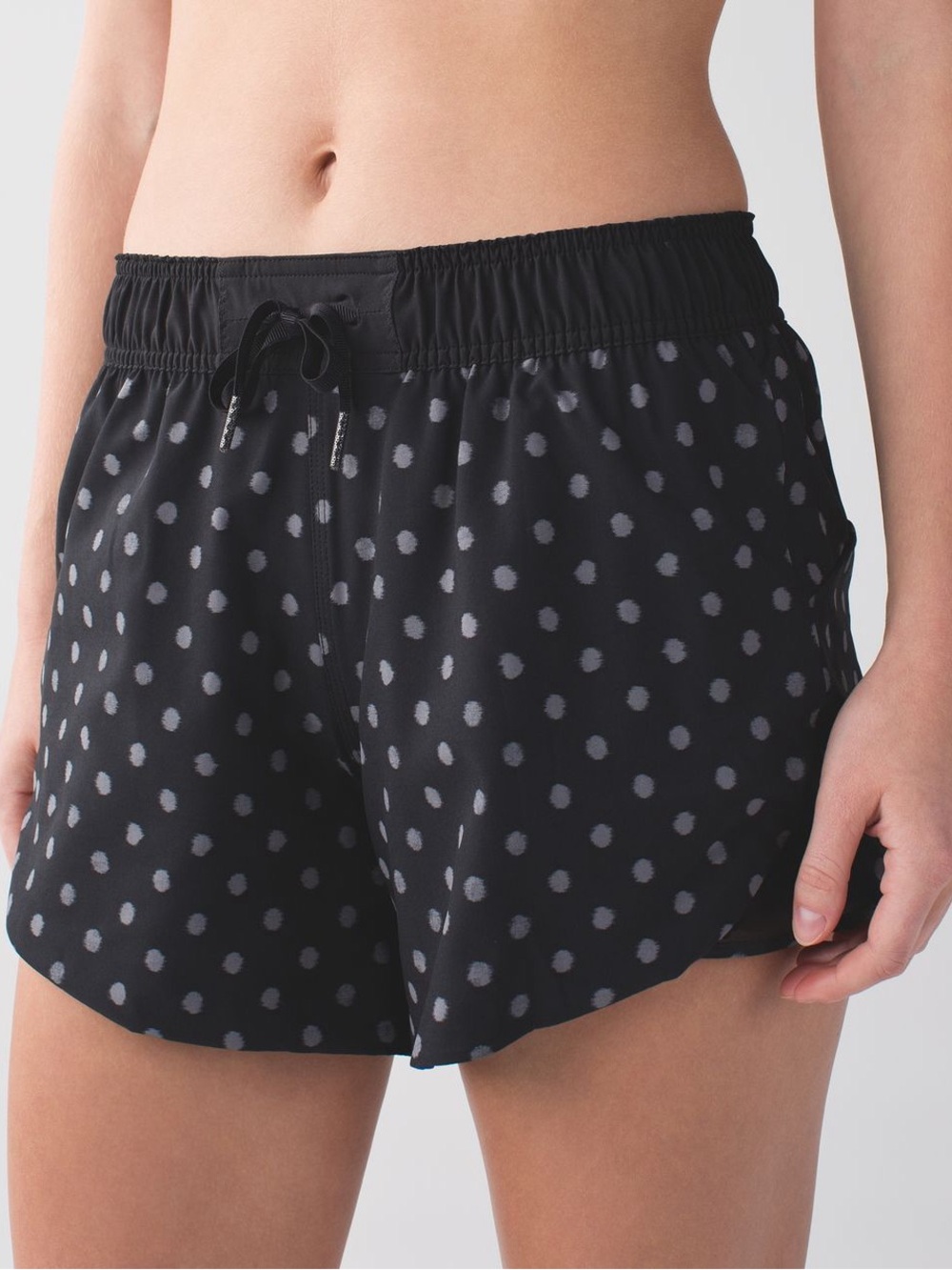 Lululemon go the distance shorts